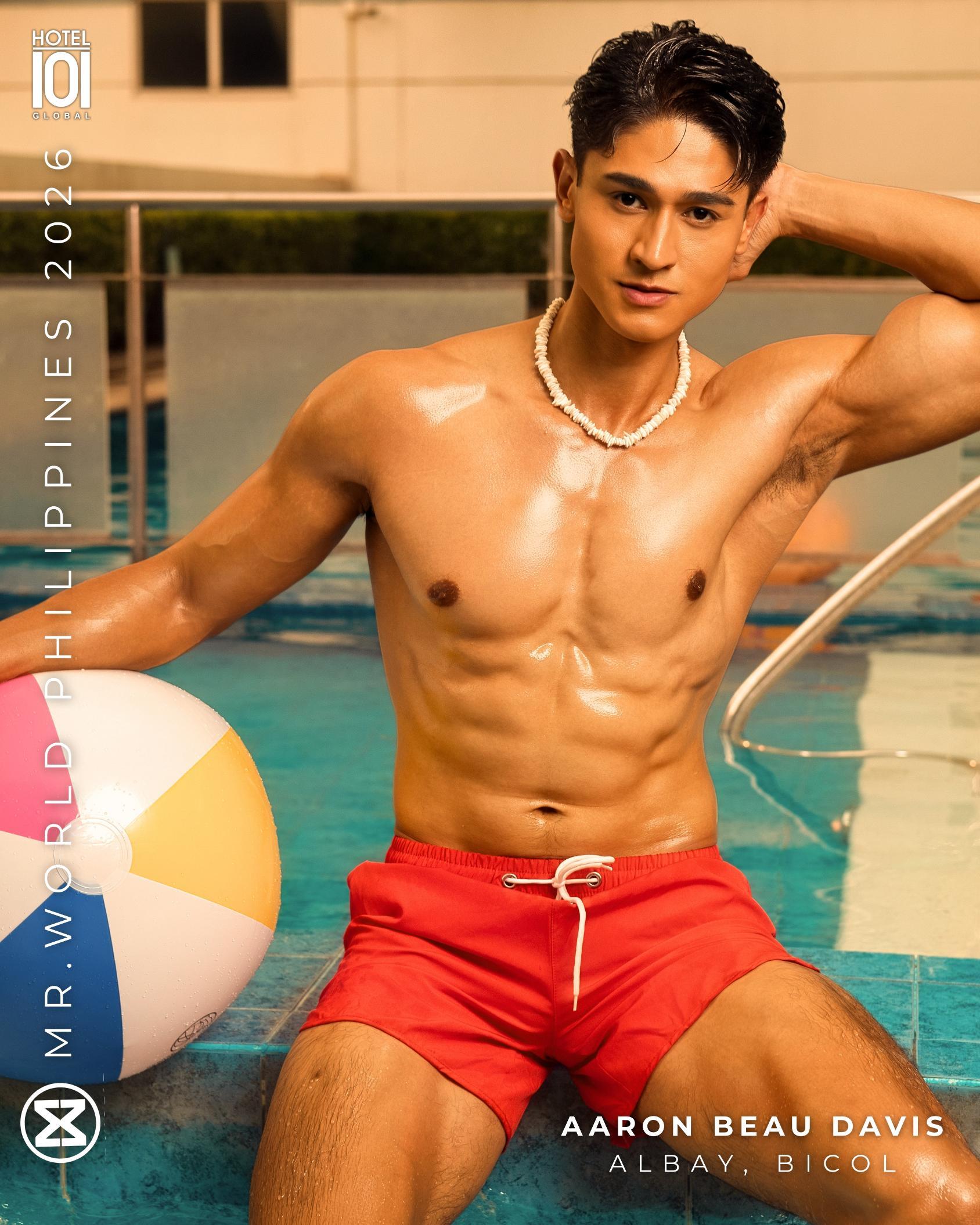 AARON BEAU DAVIS